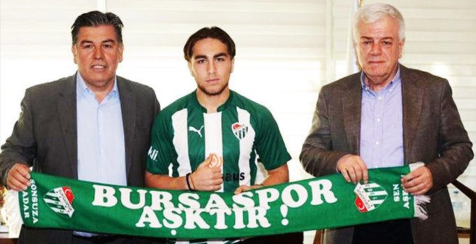 Fenerbahçe'nin de peşinde olduğu Ozan Kökçü Bursaspor'da