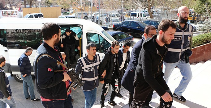 Kırıkkale'de DEAŞ operasyonu: 13 tutuklama