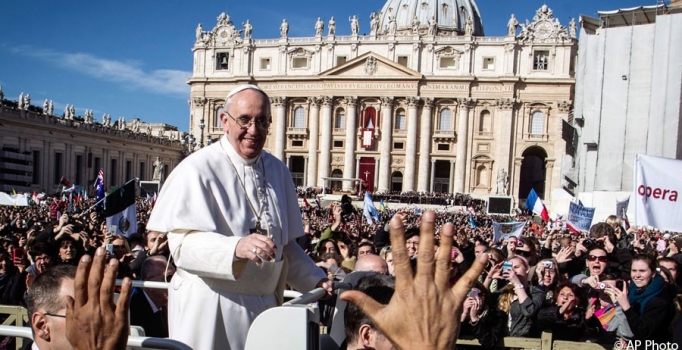Papa'dan Türkiye'ye övgü, Batı'ya eleştiri