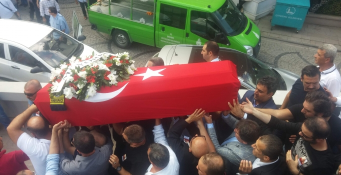 Gazeteci Vehbi Dinçcan son yolculuğuna uğurlandı