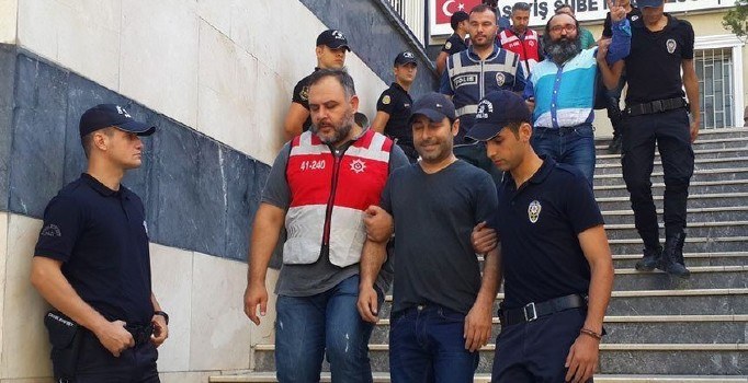 FETÖ'nün medya yapılanması davasında 2 tahliye