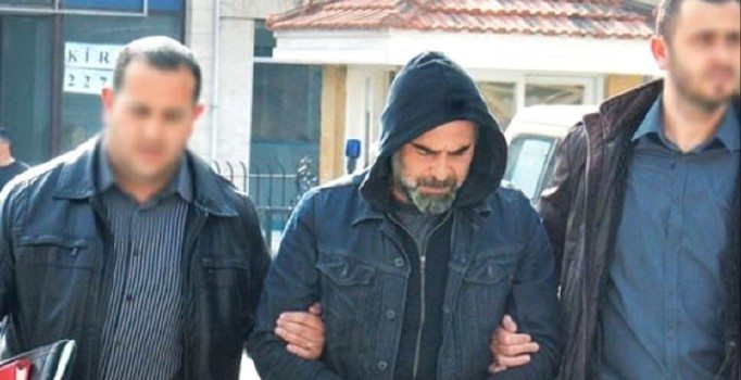 Yurdaer Okur dizi ekibinden çıkarıldı