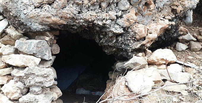 Hakkari’de PKK'ya ait 2 sığınak bulundu