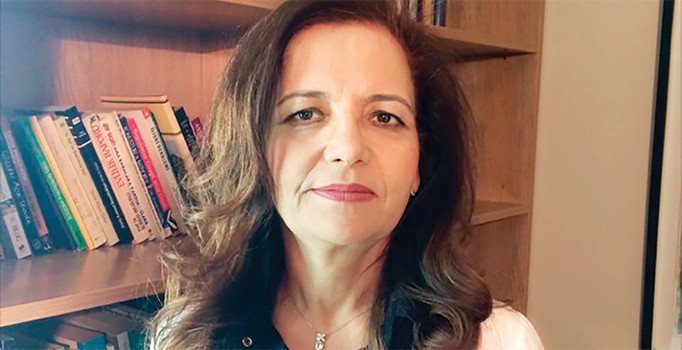 Hastaların çaresizliğini yaşam koçları sömürüyor