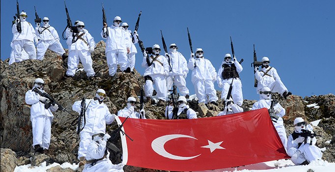 Bitlis Tatvan'da 2'si PKK grup sorumlusu 5 terörist öldürüldü