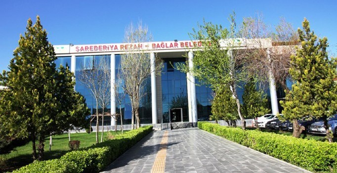 Diyarbakır Bağlar Belediyesine baskın