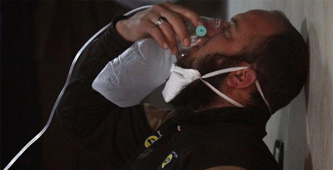 Rusya kurtarma ekibini de vurdu