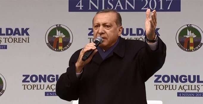Erdoğan resti çekti: İndirin o bayrakları