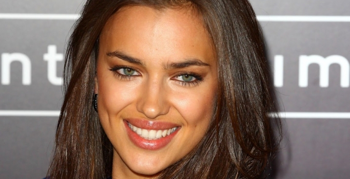 İrina Shayk, sevgilisi 
Bradley Cooper’ın 
annesiyle de iyi anlaşıyor