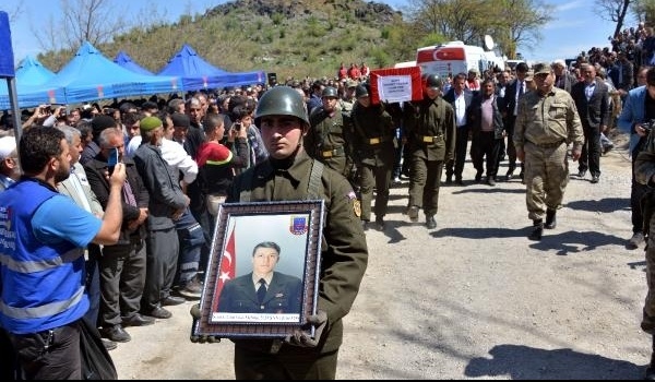 Şehit uzman onbaşı Yavşan'ın cenazesi toprağa verildi