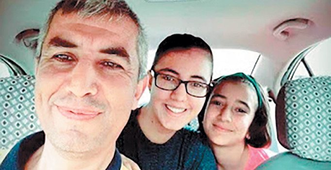 Halka bomba atmak yerine şehitliği seçti