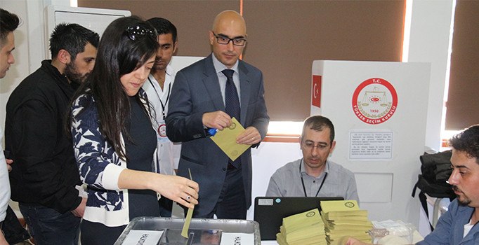 KKTC referandum için sandık başında