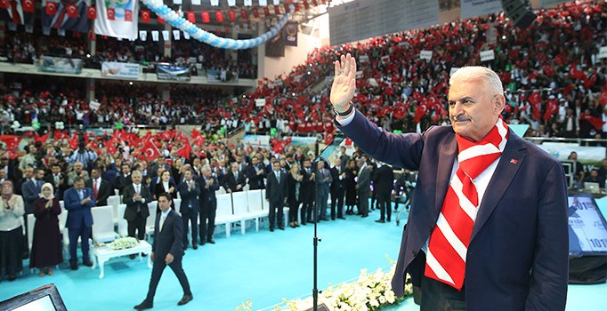 Binali Yıldırım İzmir'e müjdeyi verdi: 6 dakikaya inecek | Son dakika haberleri