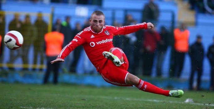 Beşiktaş Gökhan Töre'yi satmayacak