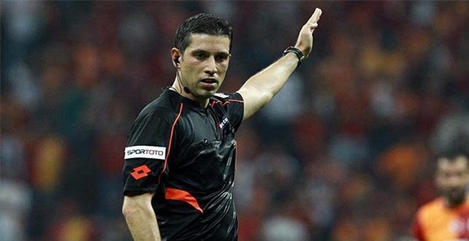 Trabzonspor - Beşiktaş maçını Ali Palabıyık yönetecek