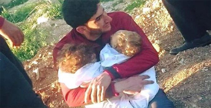 Katliamın yürek yakan fotoğrafı