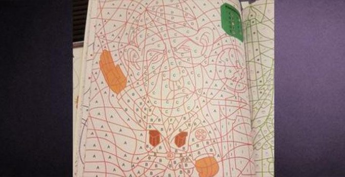 Boyama kitabında Hitler skandalı