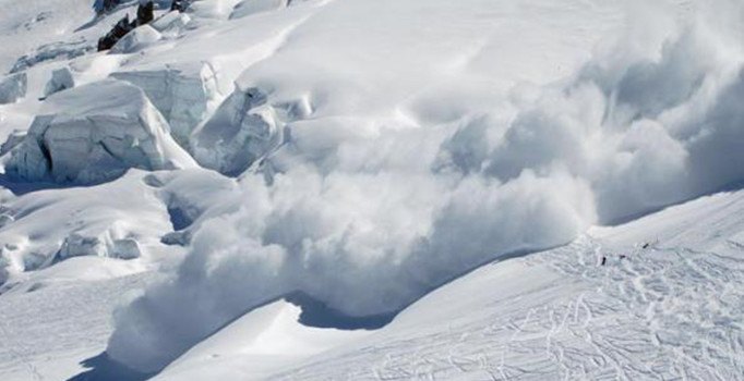 Hindistan'da çığ: 3 ölü