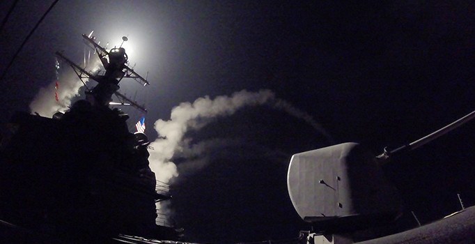 ABD: Şayrat Üssü operasyonunda 20'ye yakın savaş uçağı imha edildi