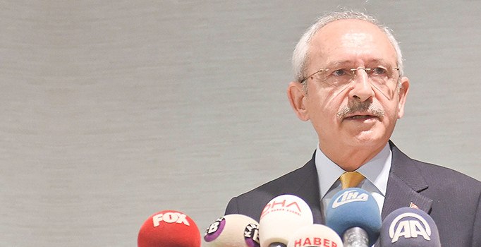 Kılıçdaroğlu'ndan Teziç'in ailesine taziye ziyareti