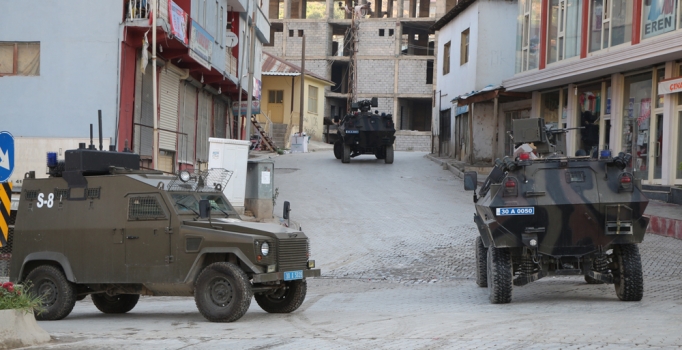 Beytüşşebap'ta PKK'lılar eve havan topu attı: 3 ölü