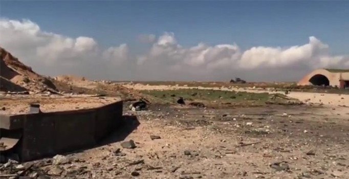 Vurulan Şayrat Hava Üssü'nden görüntüler