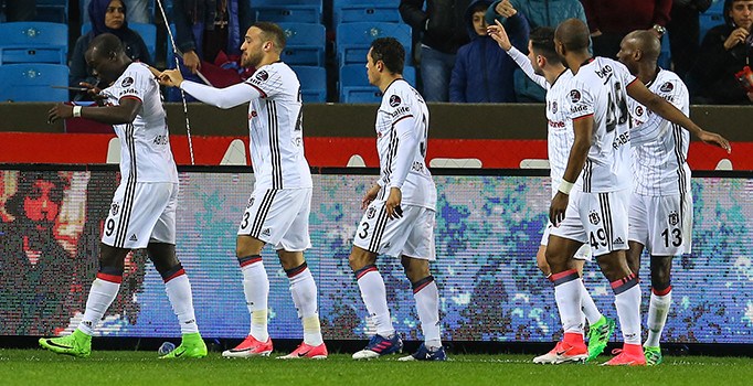 Beşiktaş deplasmanda Trabzonspor'u 4-3 mağlup etti | Spor haberleri