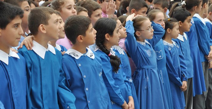 17 Nisan tatil mi? Milli Eğitim Bakanı'ndan '17 Nisan okullar tatil mi' açıçklaması | 17 Nisan 2017