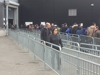 İsveç'te Türk seçmenler oy kullanmaya başladı