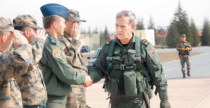 Cuntacı Öztürk Akıncı’da bir saat darbeyi konuşmuş