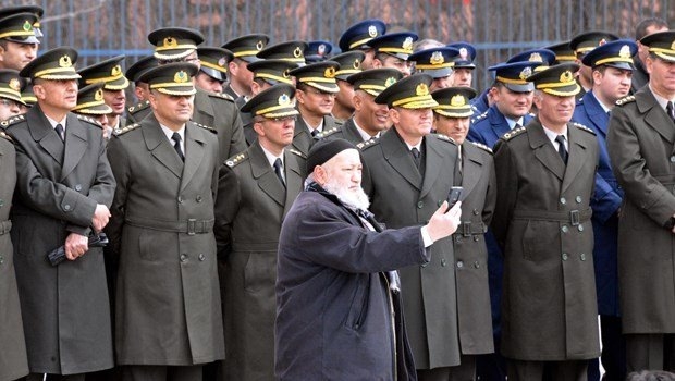 Erzurumlu Kazım Dede'den komutanlarla selfie