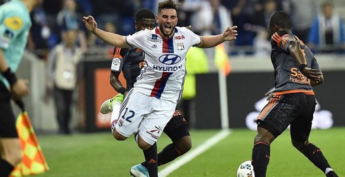 Olympique Lyon evinde farklı kaybetti