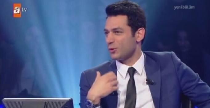 Yarışmacıya sorunun cevabını söyledi