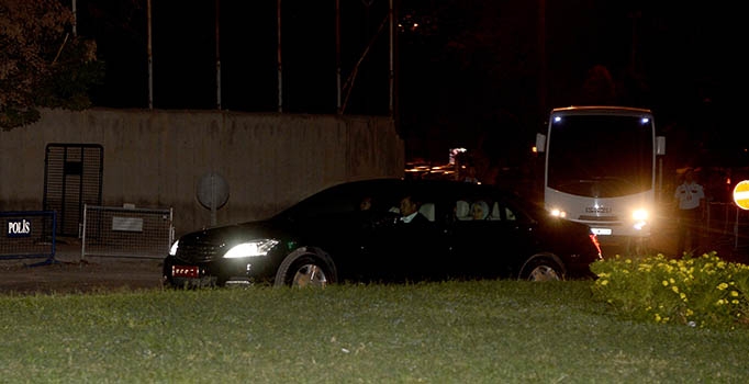 Davutoğlu'ndan sürpriz Diyarbakır ziyareti