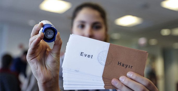 Sosyal medyadaki yanıltıcı oy verme paylaşımlarına karşı dikkat