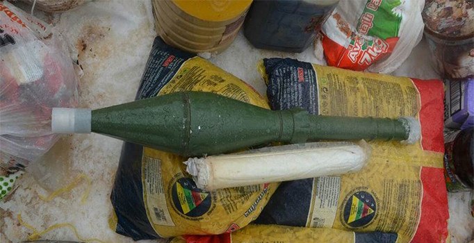 Teröristlerin sığınağındaki sandıktan anti tank roketi çıktı | Bingöl haberleri