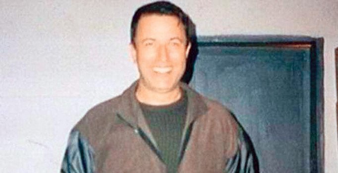 Nöbette uyuyan askere Hulusi Akar baskını