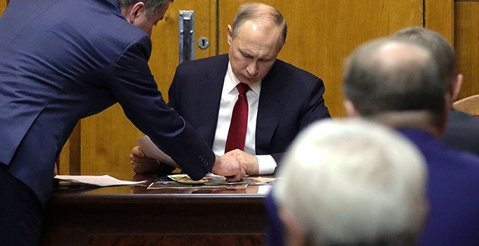 Putin: ABD'nin Şam'ın güneyini vuracağına dair duyum aldık