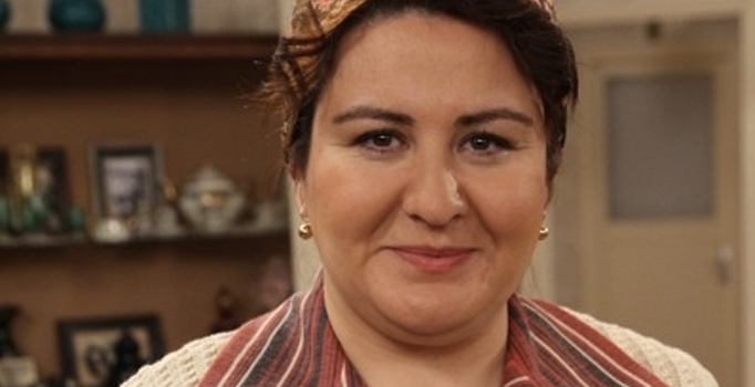 Seksenler'in Rukiye'si Özlem Türkad evleniyor