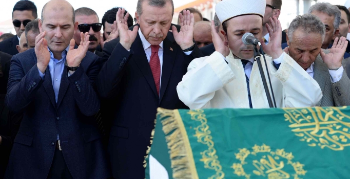 Ünlü işadamı İbrahim Cevahir ve avukat Münci İnci son yolculuğuna uğurlandı