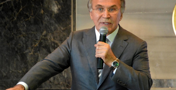 Şahin: Hac organizasyonu Türkiye'ye verilsin!