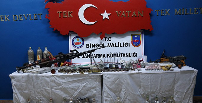 Bingöl'de PKK'ya ait 2 sığınak ele geçirildi