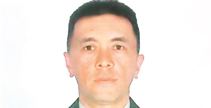 Direnişi görünce askeri bırakıp kaçtı