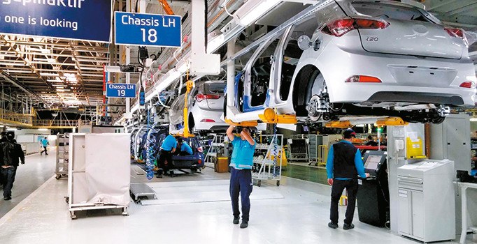 İç pazar daralırken ihracatta 10 yıllık rekor