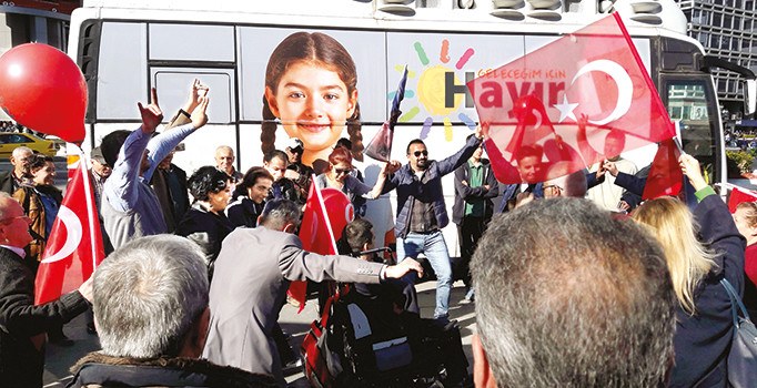 Meydanlarda ‘kararsız secmen’ avı