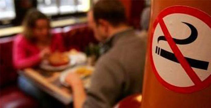 Azerbaycan'da kapalı alanlarda sigara yasağı getirildi