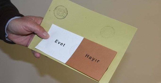 Referandum anket sonuçları: Son anketlere göre referandumda yüzde kaç evet yüzde kaç hayır çıkacak