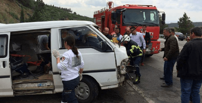 Seyir halindeyken kalbi duran sürücüyü 112 ekipleri kurtardı