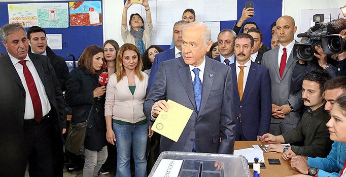 Liderlerin sandığından ne çıktı: İşte ilk sonuçlar ve evet hayır oranları