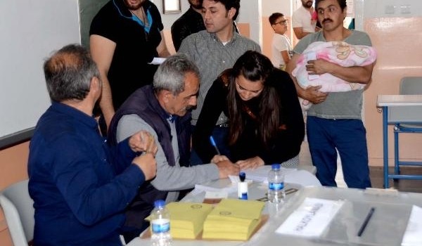 Bodrum'da oyunu veren sahile koştu